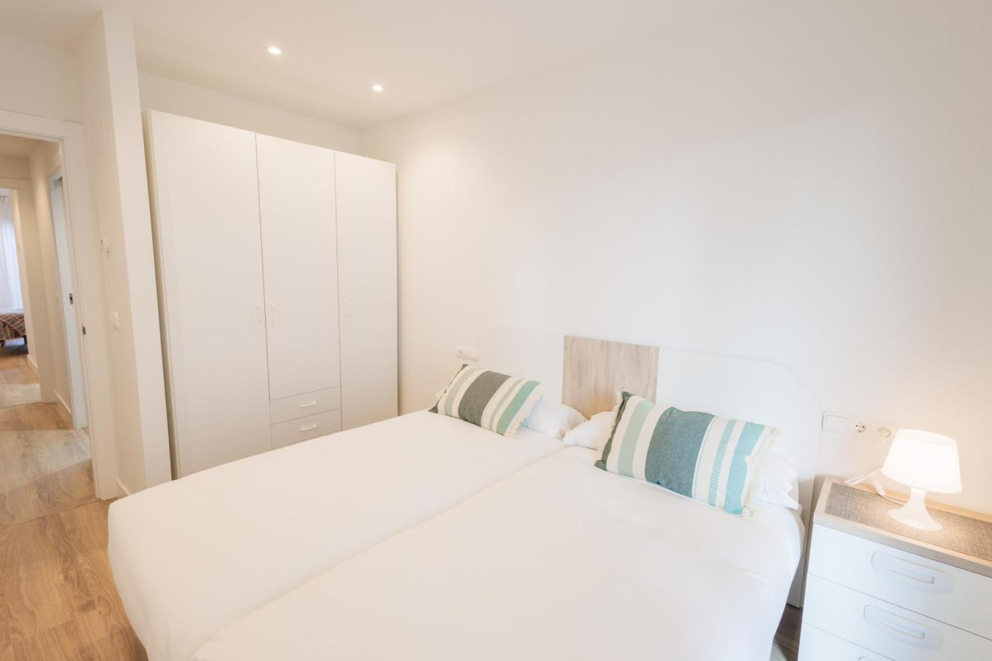 Inglet I Local Rentss Apartment